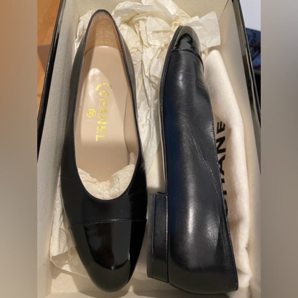 Authentic Black Chanel Patent Flats